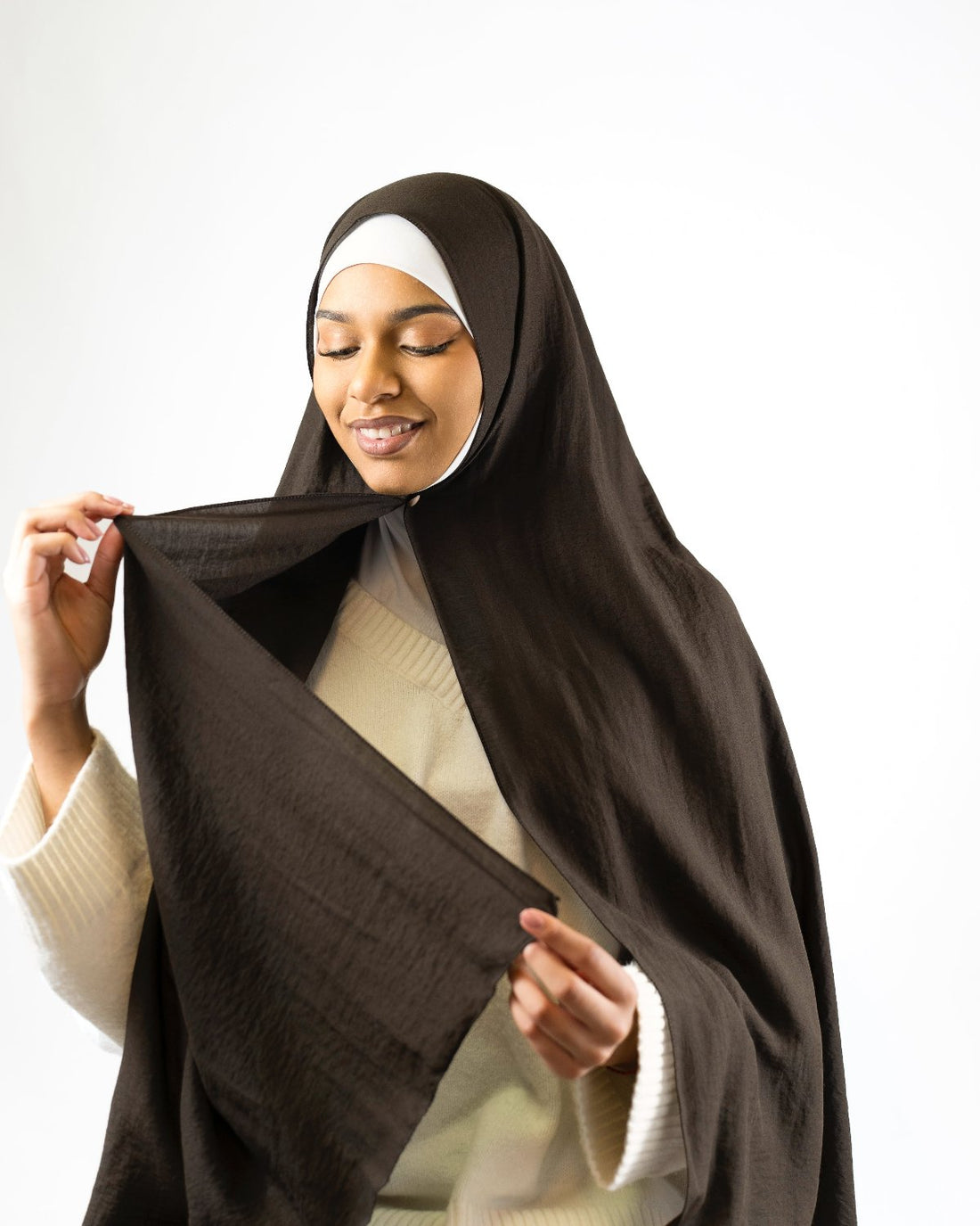 Hijab Scarf "Dark Chocolate"  Helsinki Suomi 1