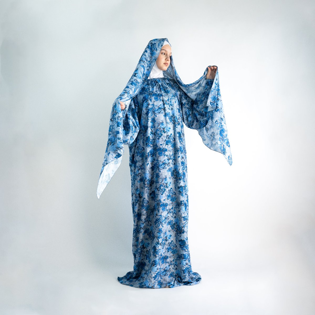 Prayer dress "Light Blue Aman" 1